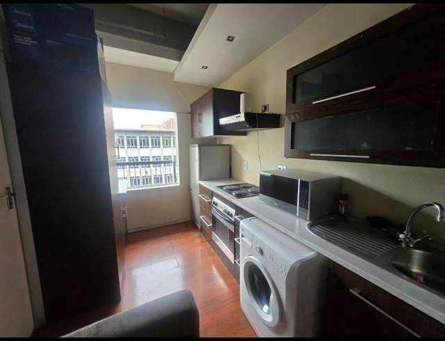 1 BEDROOM PROPERTY TO RENT IN BRAAMFONTEIN
